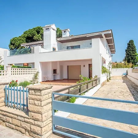 House En Primera Linea De Playa * 坎布里尔斯