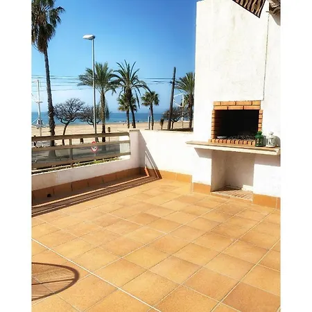 Апартаменты House En Primera Linea De Playa Камбрильс